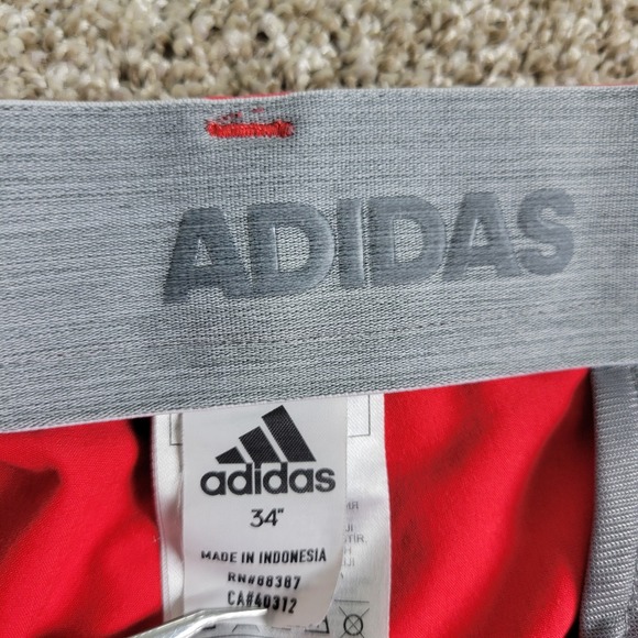 Adidas Mens 34 Solid Red Elastic Waist Performance Stretch Chino Golf Shorts - Picture 3 of 6